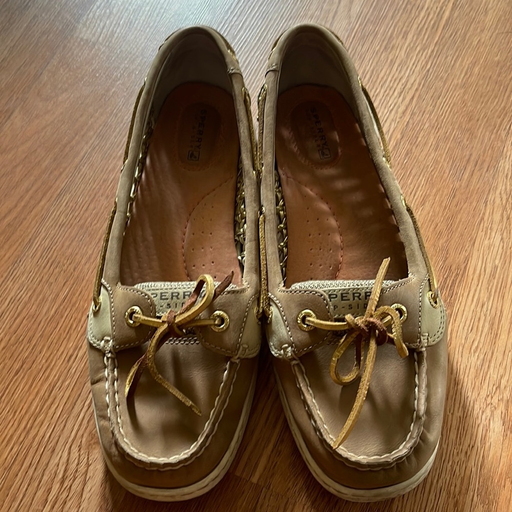 Sperry boat shoes